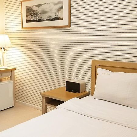 Golden Park Hotel Чеджу Екстериор снимка