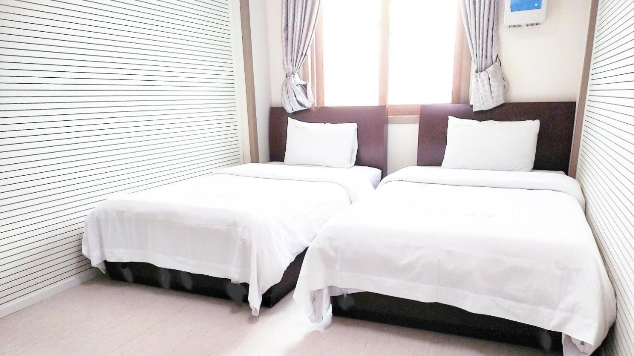 Golden Park Hotel Чеджу Екстериор снимка