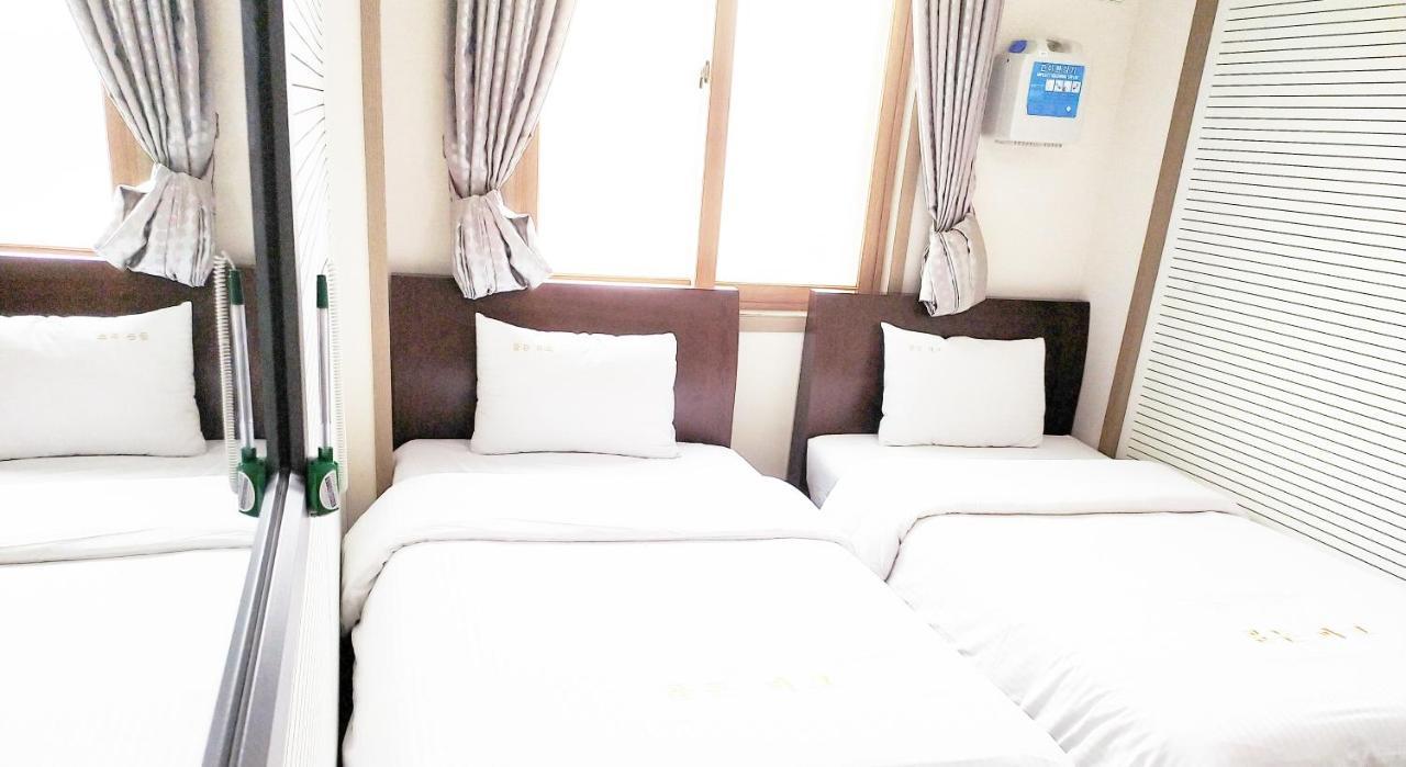 Golden Park Hotel Чеджу Екстериор снимка
