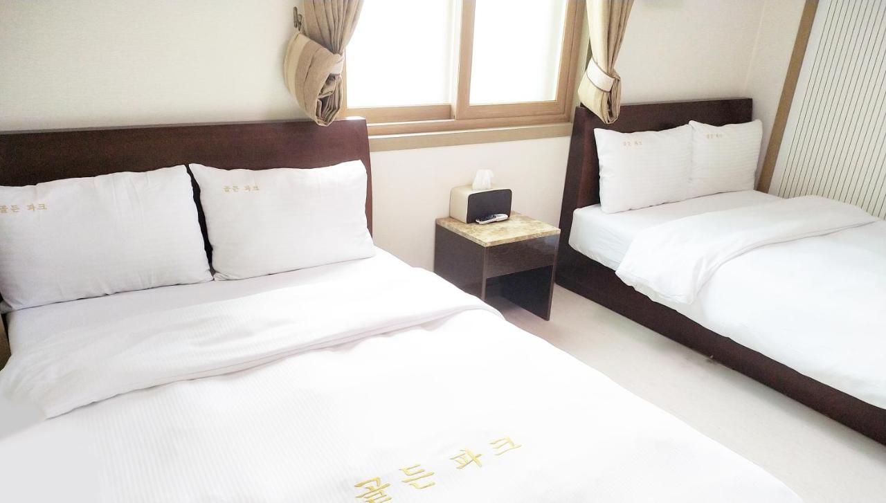 Golden Park Hotel Чеджу Екстериор снимка