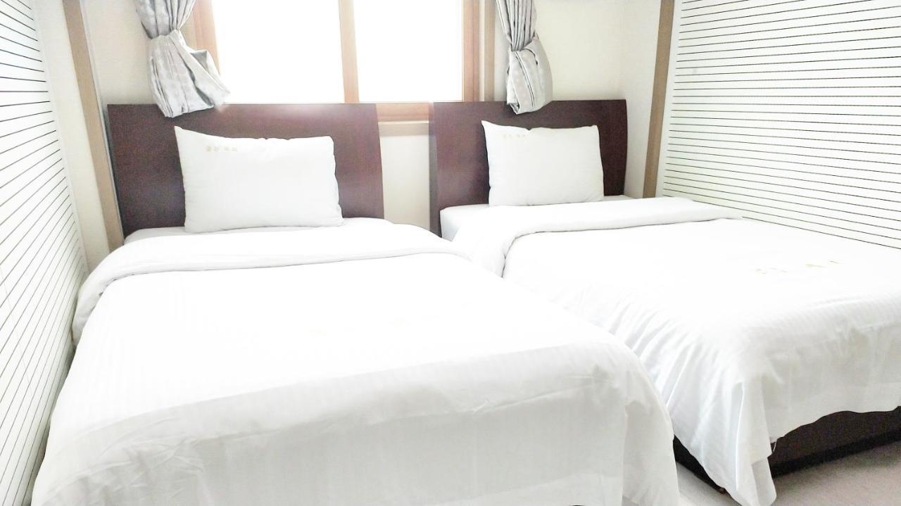 Golden Park Hotel Чеджу Екстериор снимка