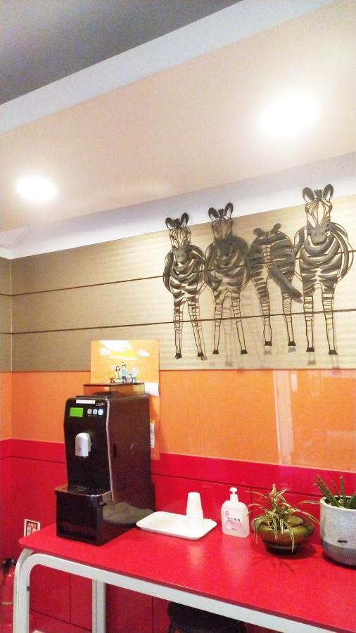 Golden Park Hotel Чеджу Екстериор снимка