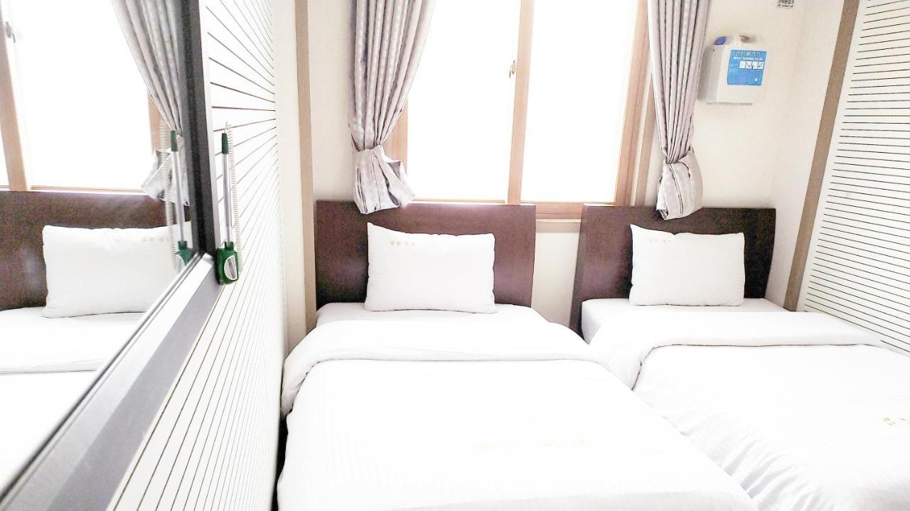 Golden Park Hotel Чеджу Екстериор снимка